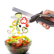 Load image into Gallery viewer, Stainless Steel Kitchen Scissors 2 in 1 Cutting Board