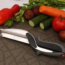 Load image into Gallery viewer, Stainless Steel Kitchen Scissors 2 in 1 Cutting Board