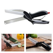 Load image into Gallery viewer, Stainless Steel Kitchen Scissors 2 in 1 Cutting Board
